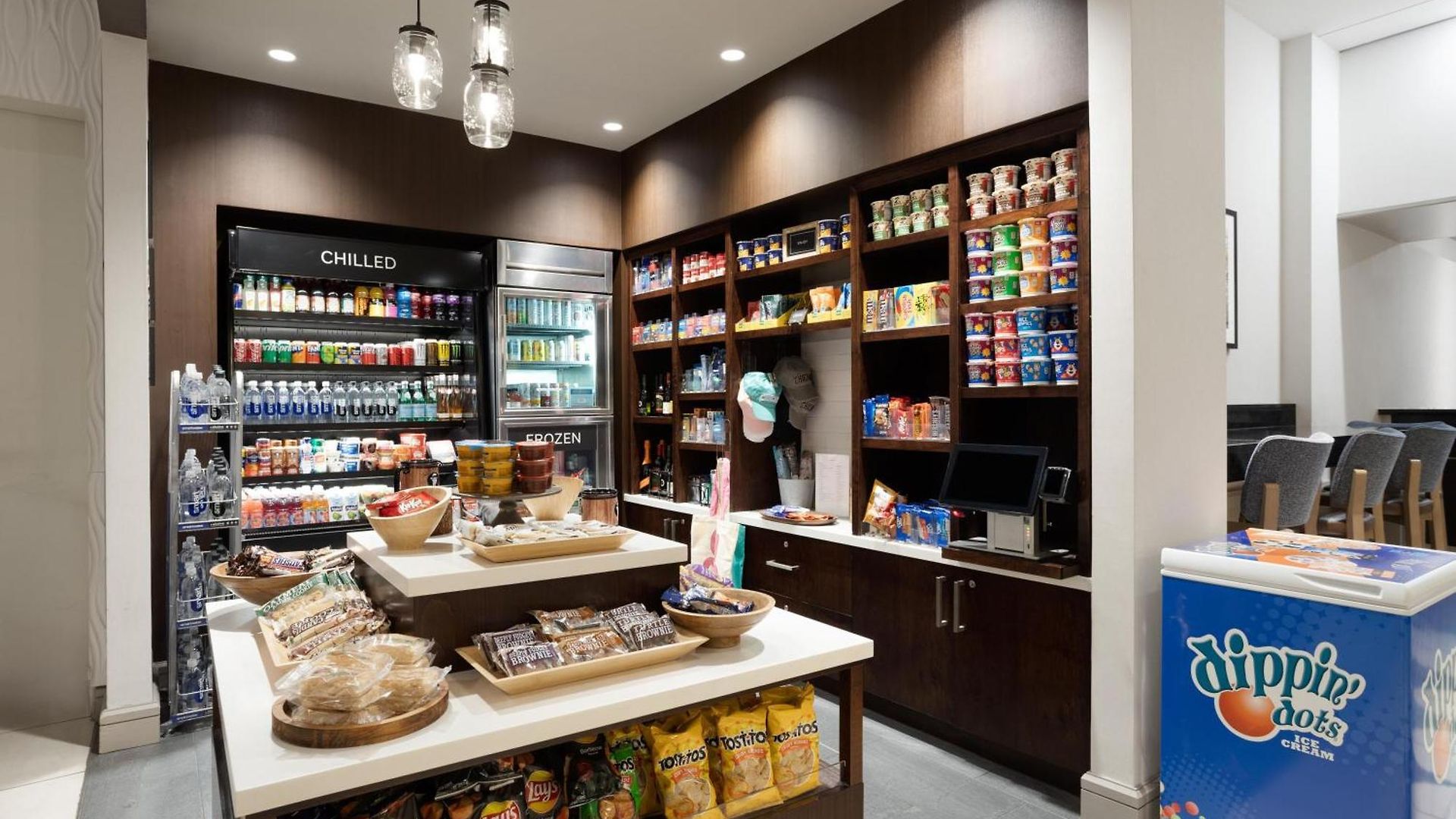 Hotel Hilton Garden Downtown/magnificent Mile 3*