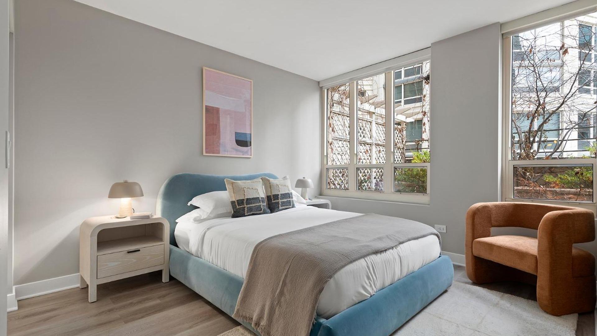 The Bernardin Gold Coast Luxury Near Magnificent Mile