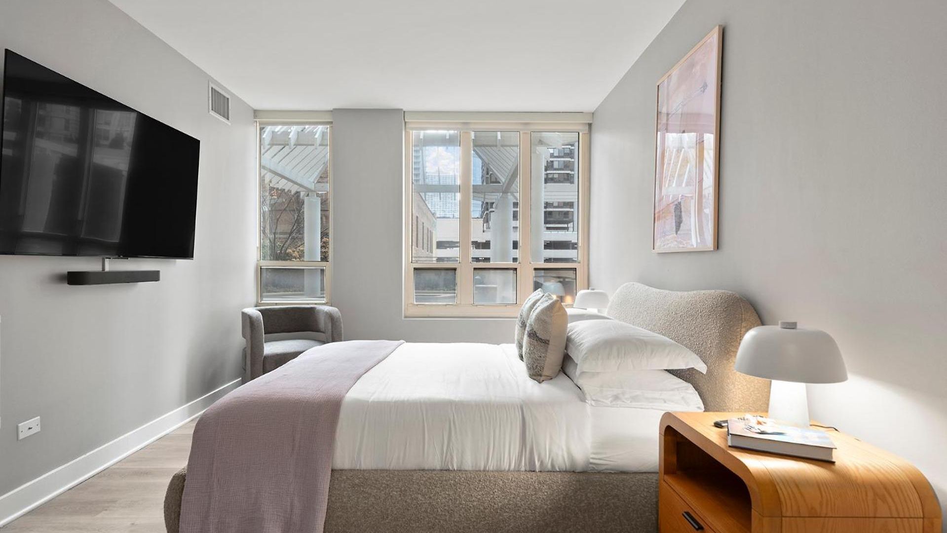Apartment The Bernardin Gold Coast Luxury Near Magnificent Mile