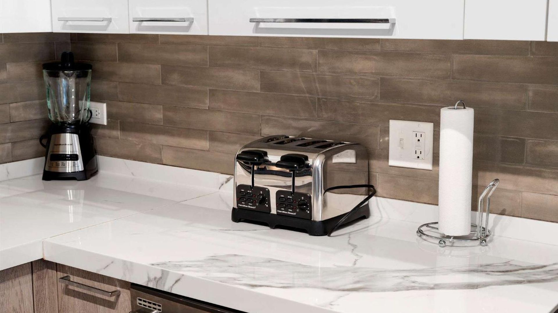 Stylish 3br Gem In Prime Location * Chicago