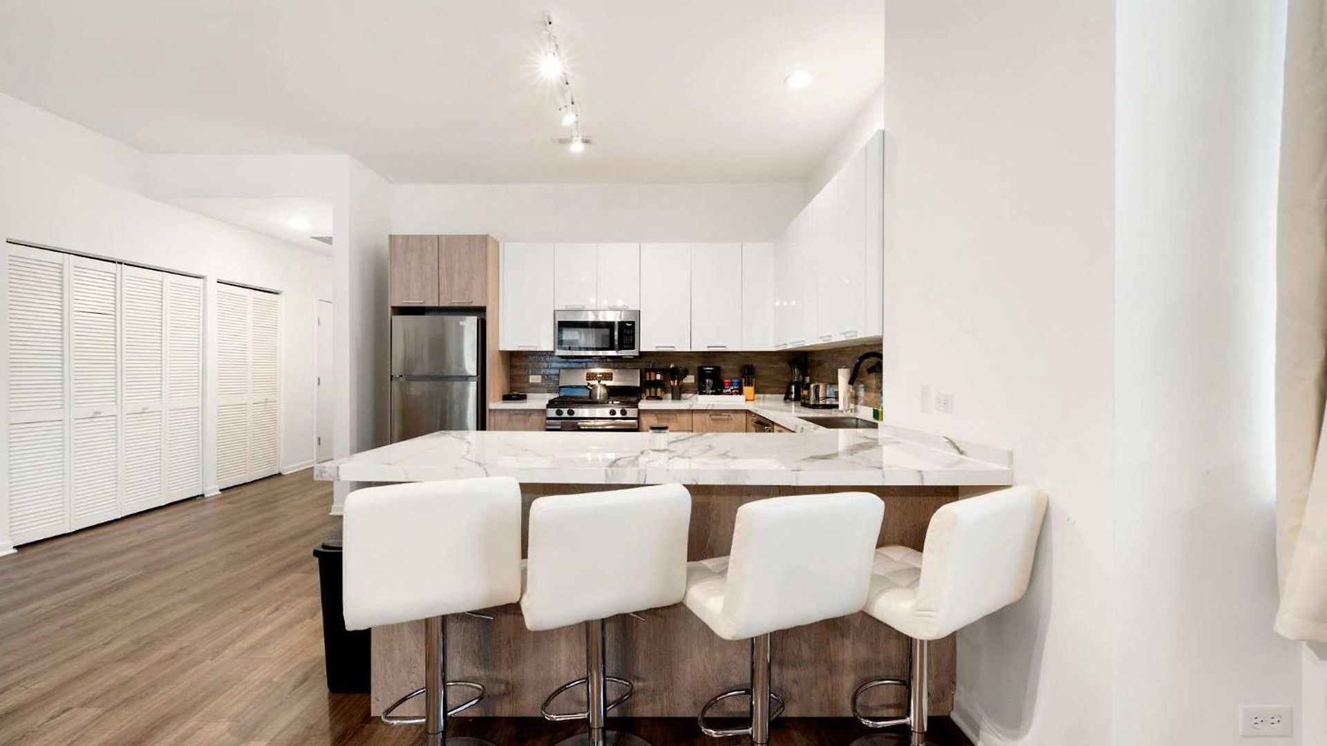 Stylish 3br Gem In Prime Location Holiday home Chicago