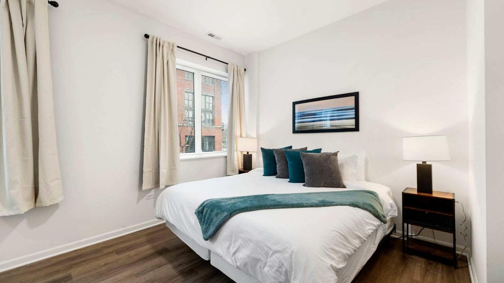 Stylish 3br Gem In Prime Location Holiday home *