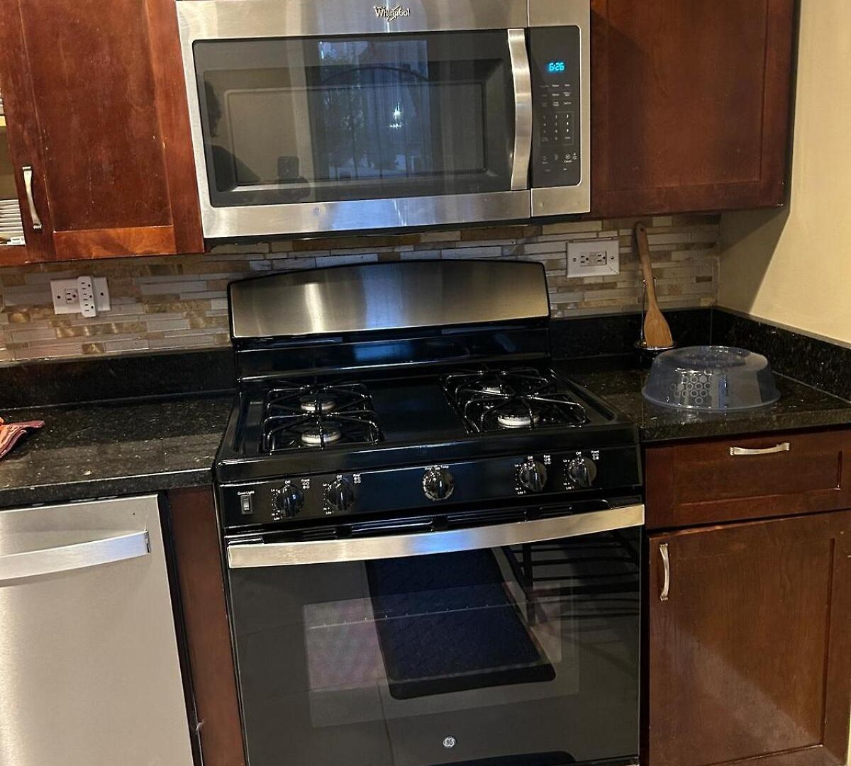 Spacious, One-level Adjacent To Jackson Park Apartment Chicago