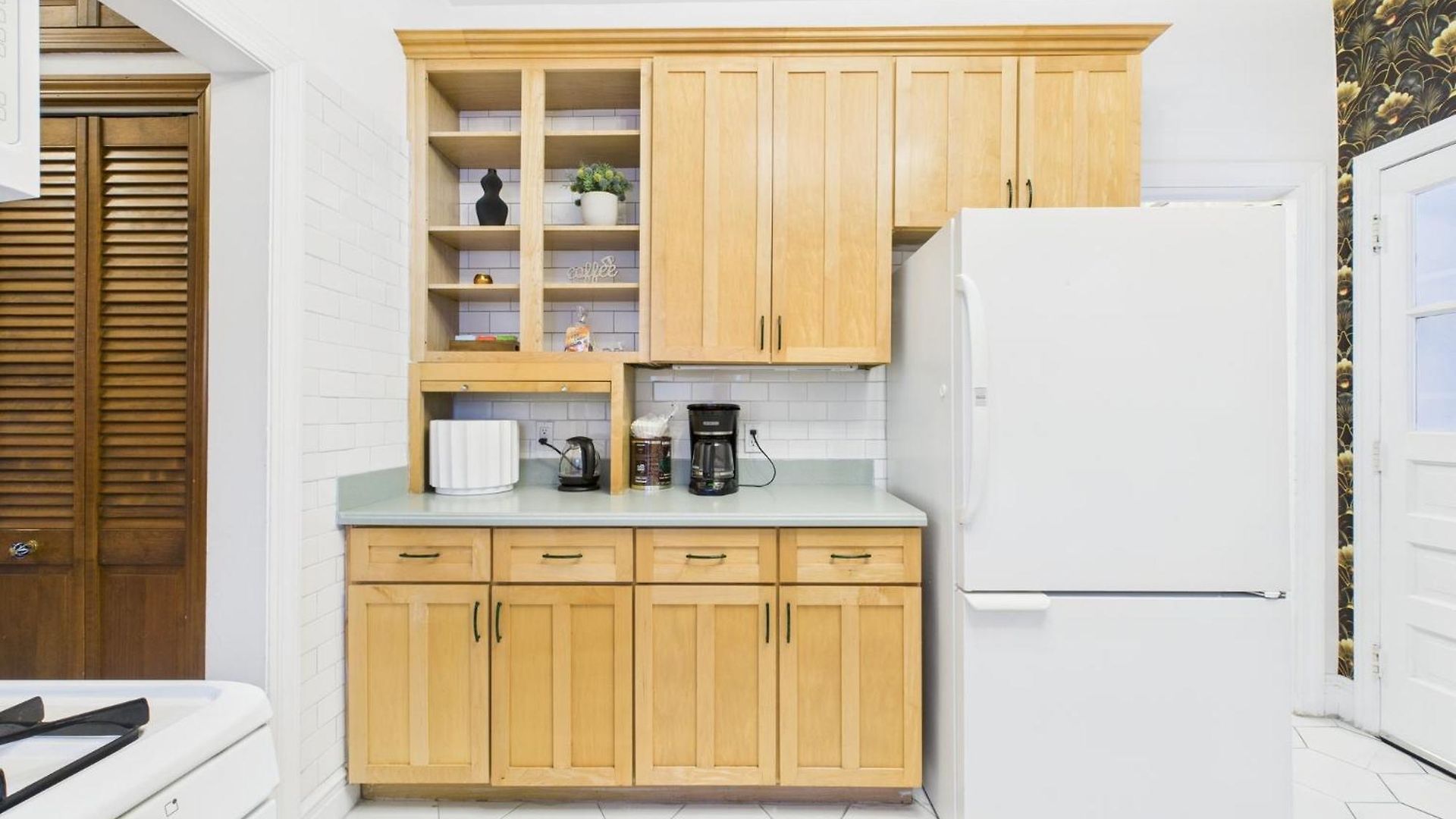 Wrigleyville Art Deco Retreat Garage Apartment *