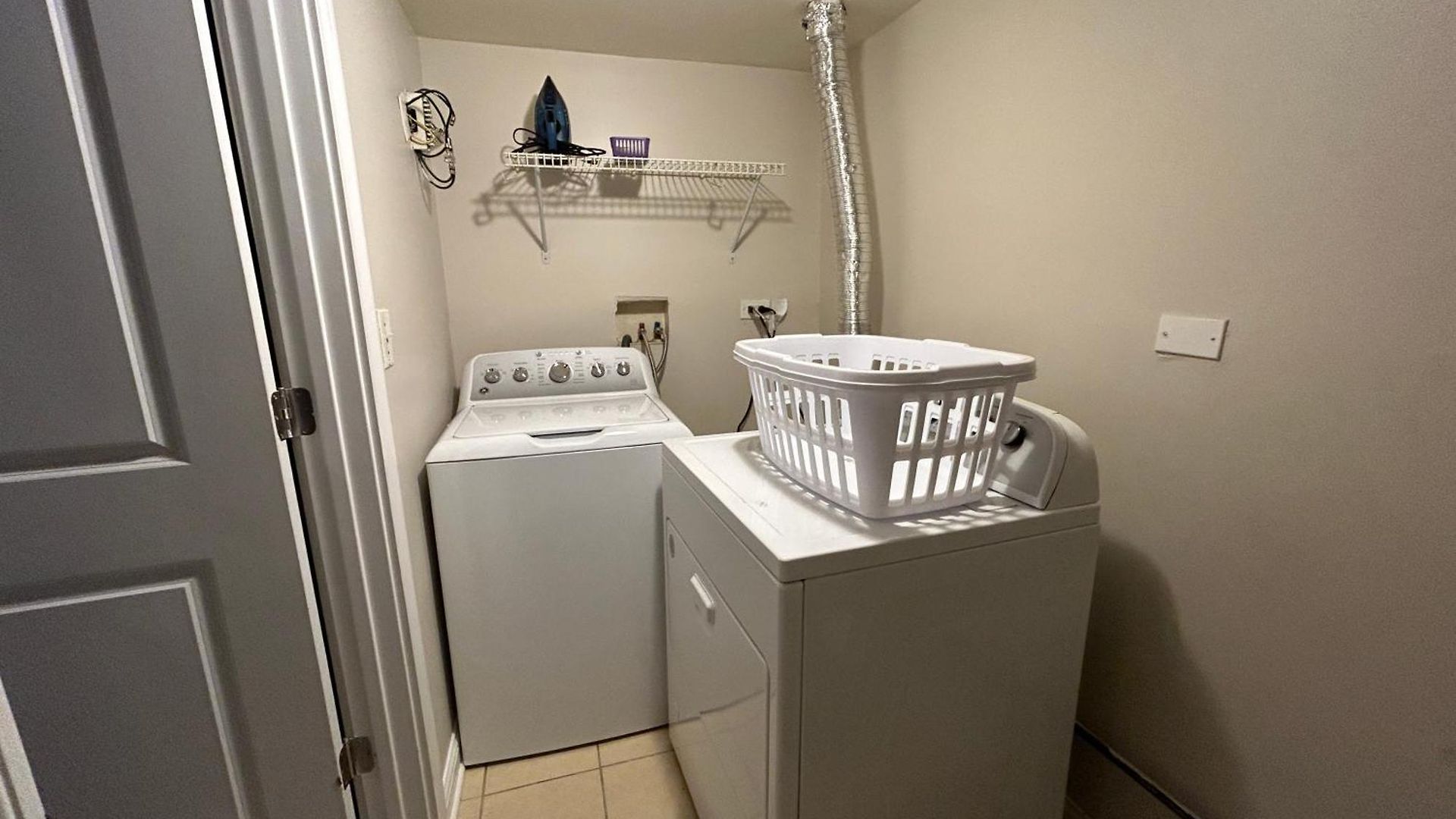 Apartment Spacious, One-level Adjacent To Jackson Park Chicago