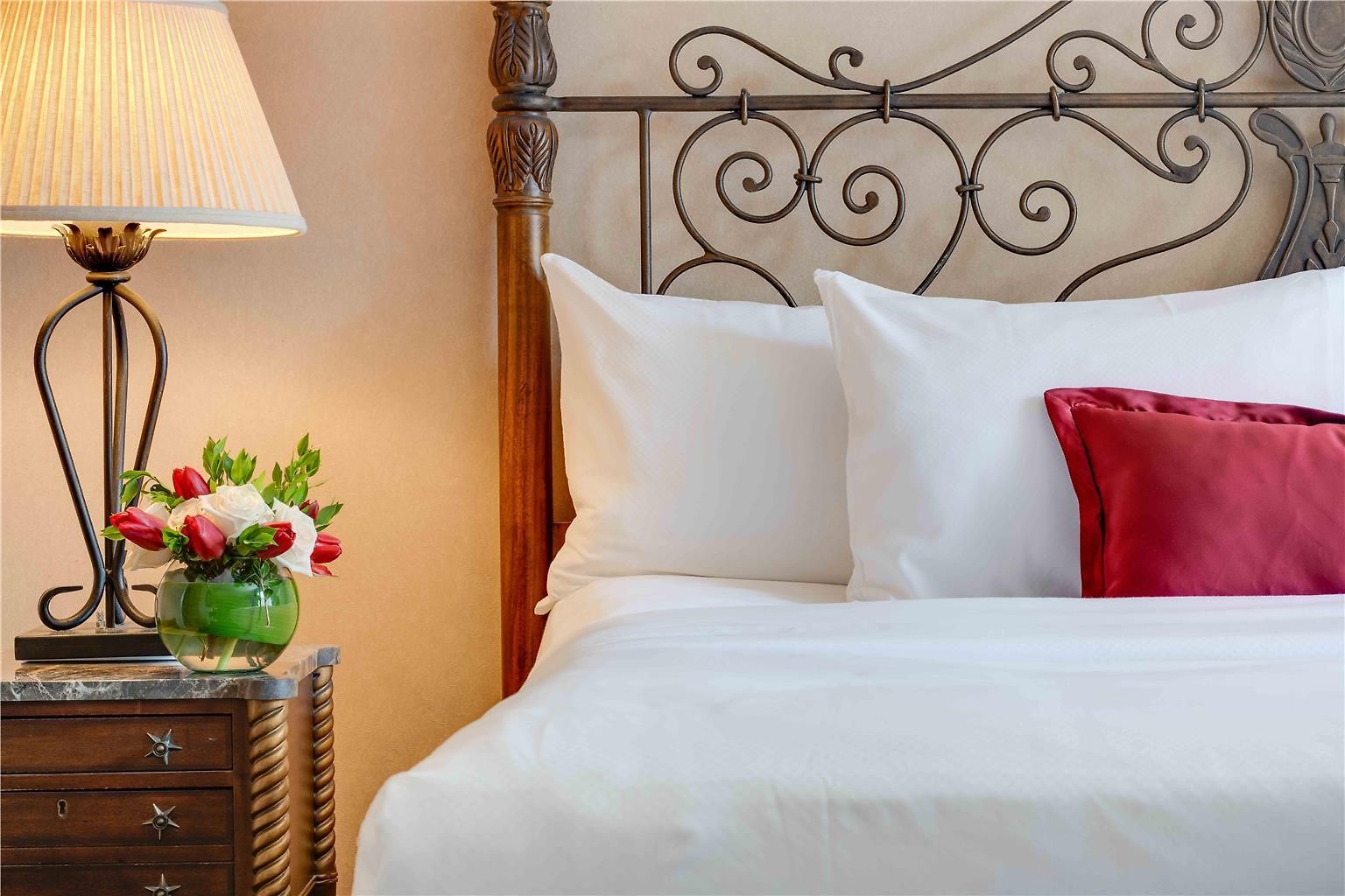 The Whitehall Hotel. Bw Premier Collection Hotel