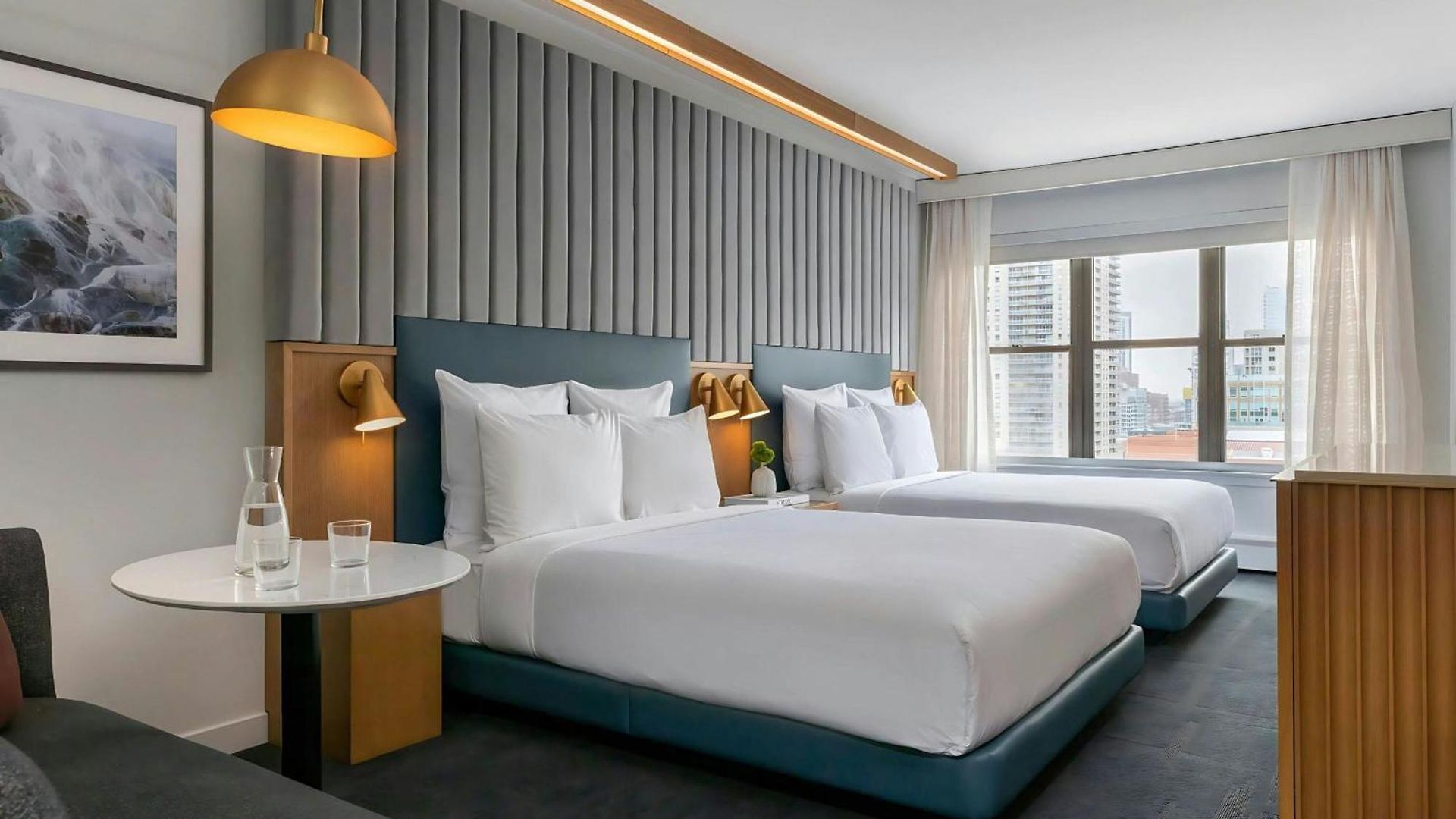 55 Downtown Hotel