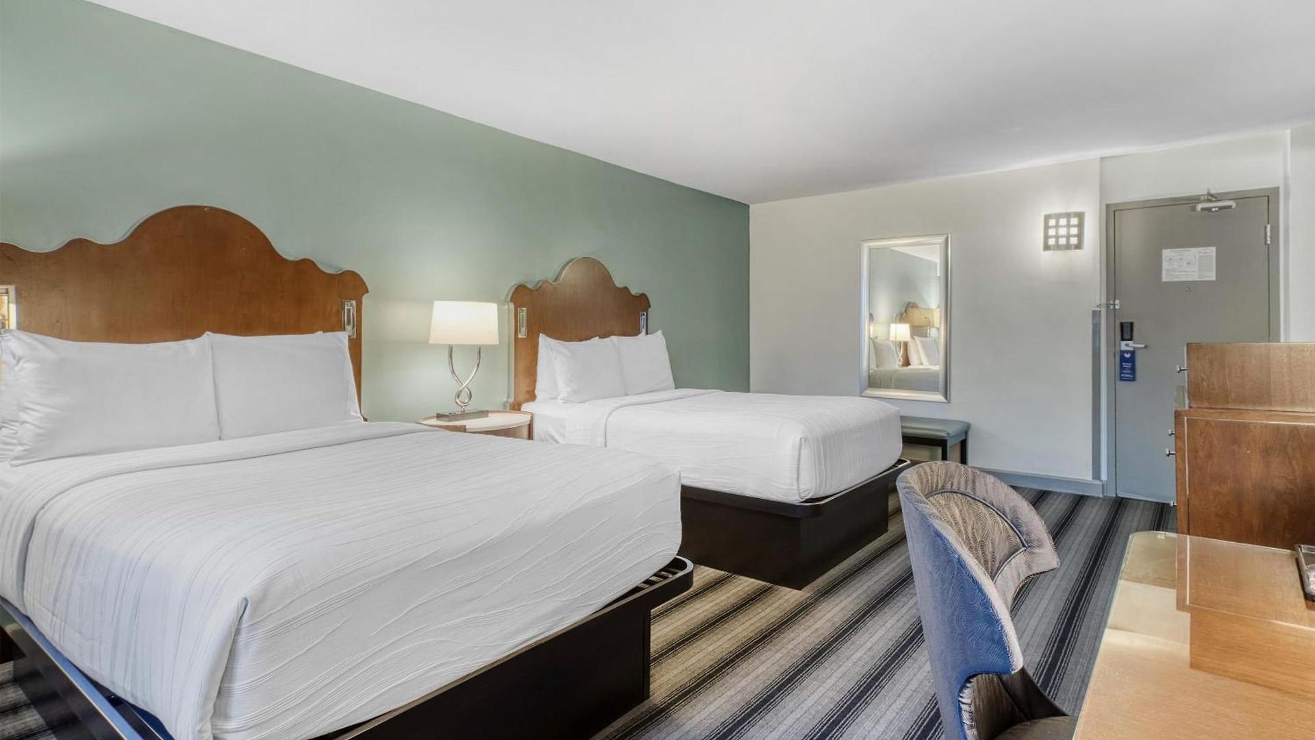 Western Downtown-river North Hotel 3*