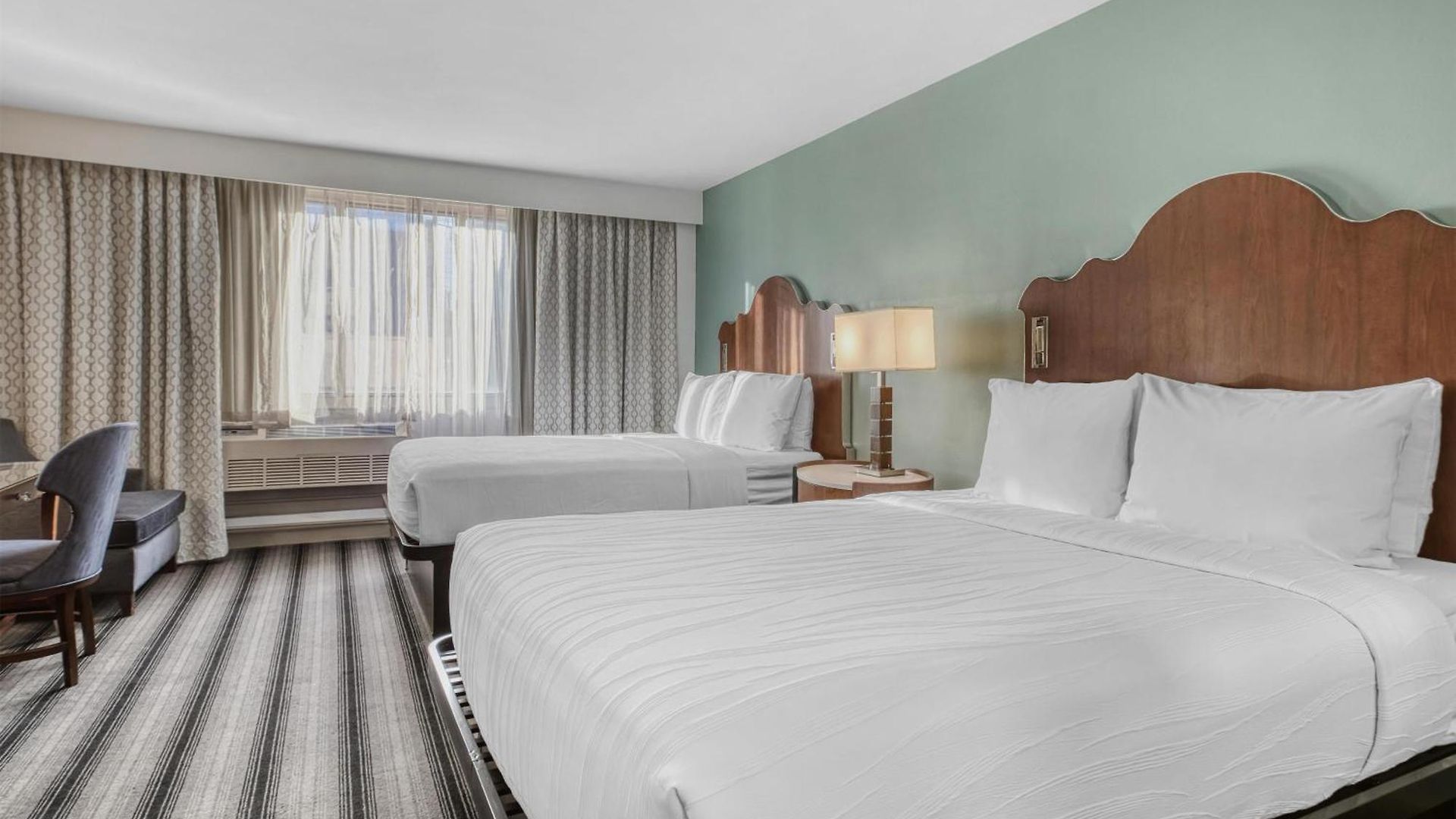 Western Downtown-river North 3*