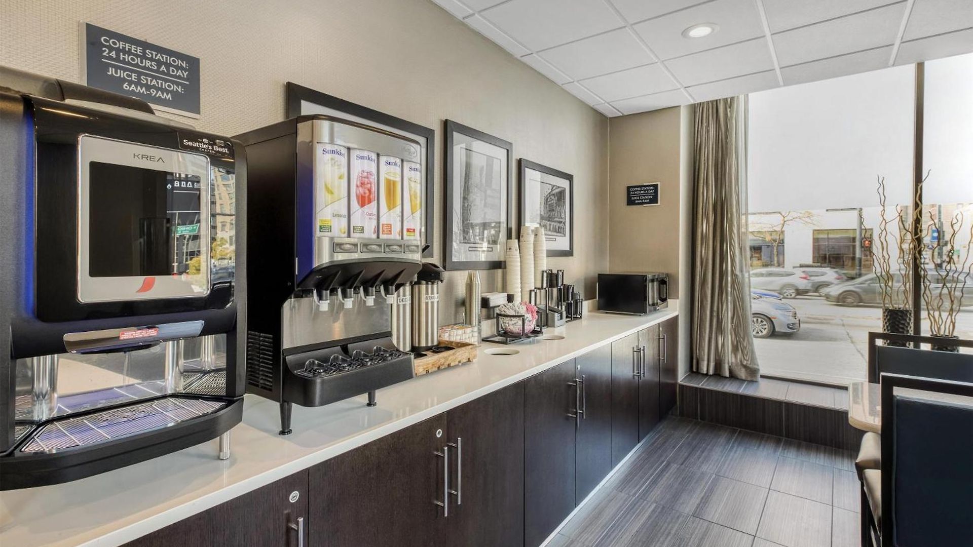 Hotel Western Downtown-river North 3*