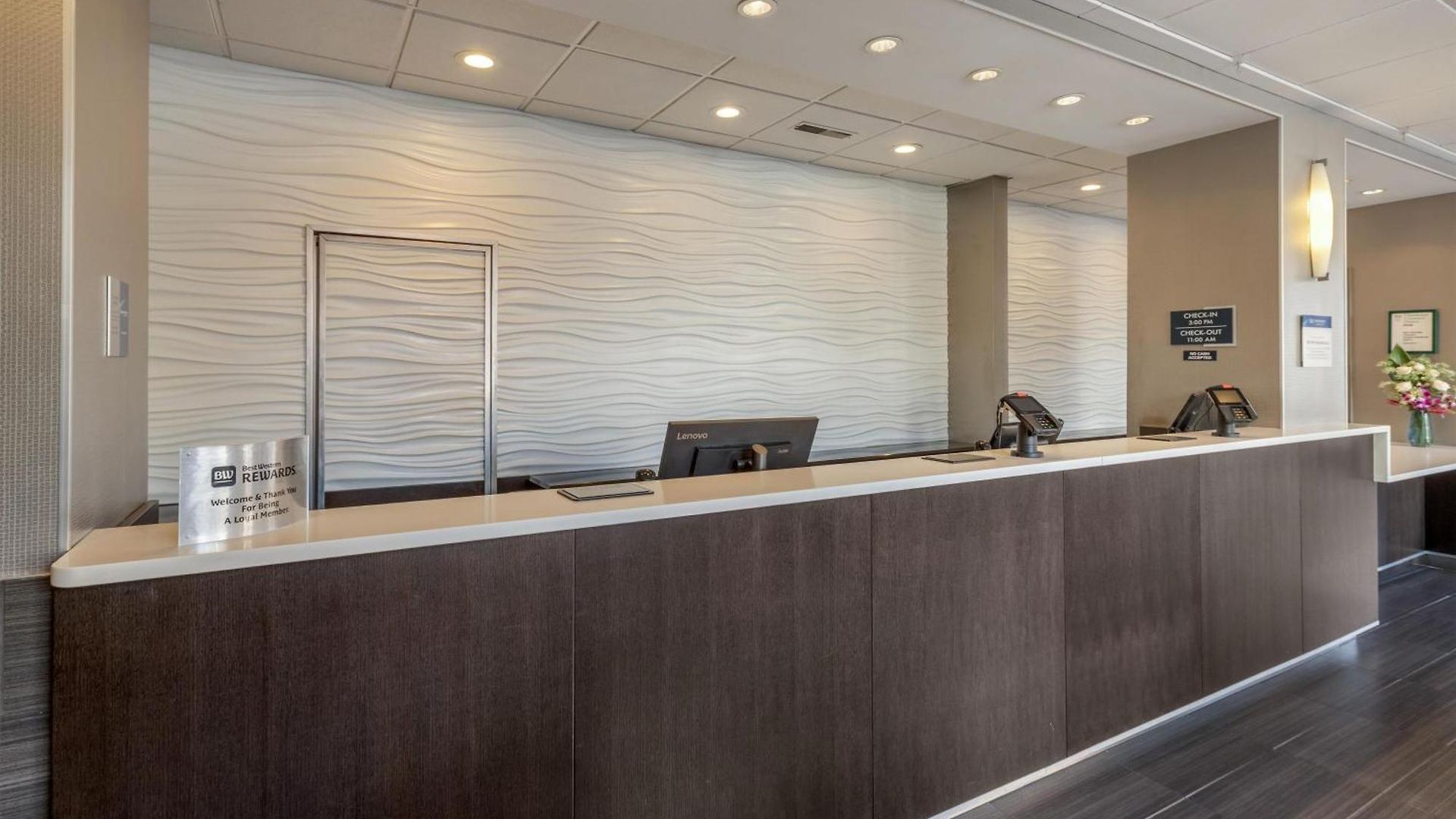 Western Downtown-river North Hotel 3*