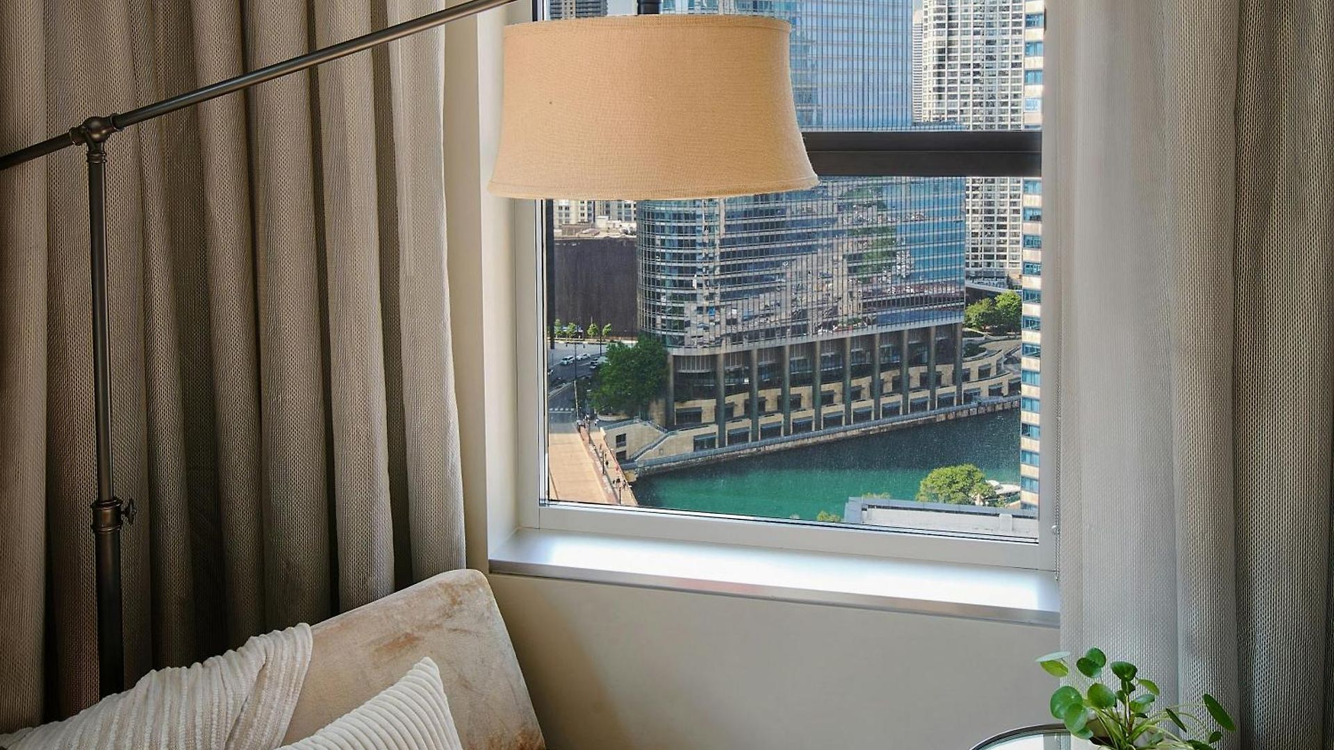 Hotel Sports Illustrated 4*