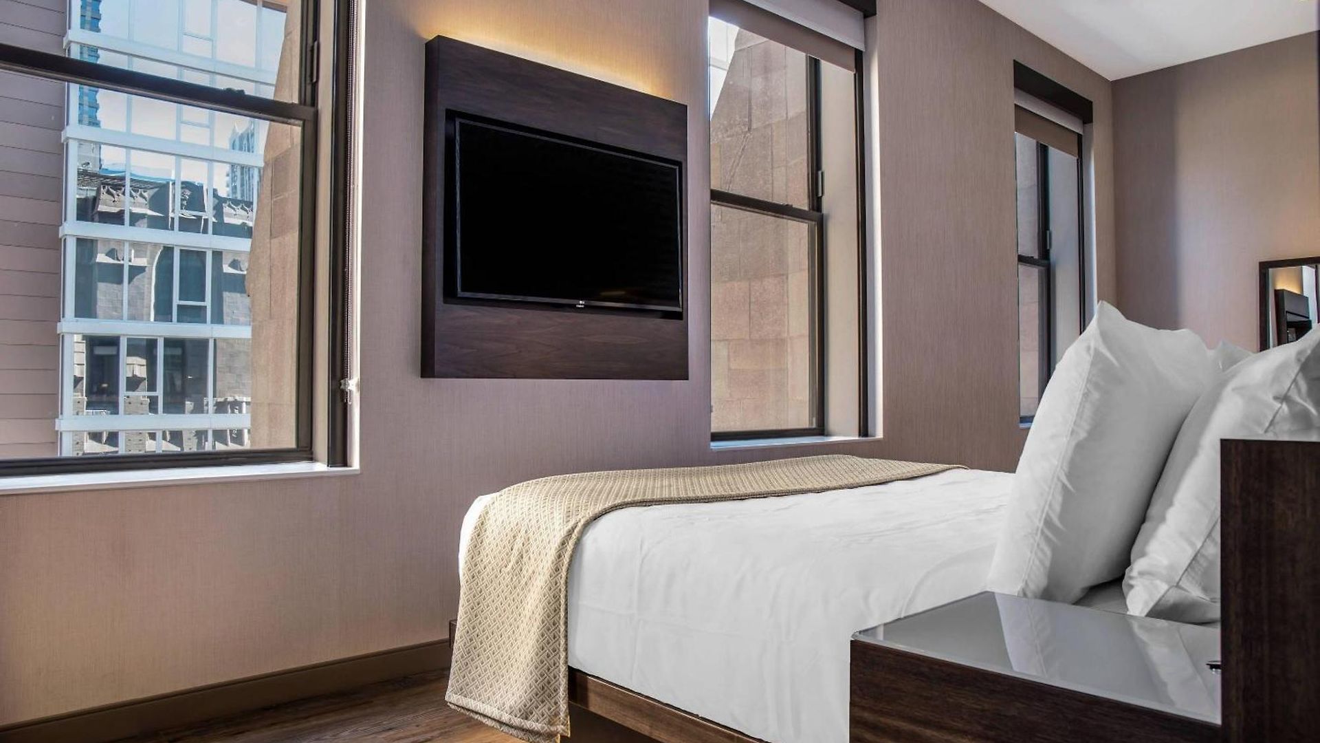 Hotel Cambria Loop - Theatre District 4*
