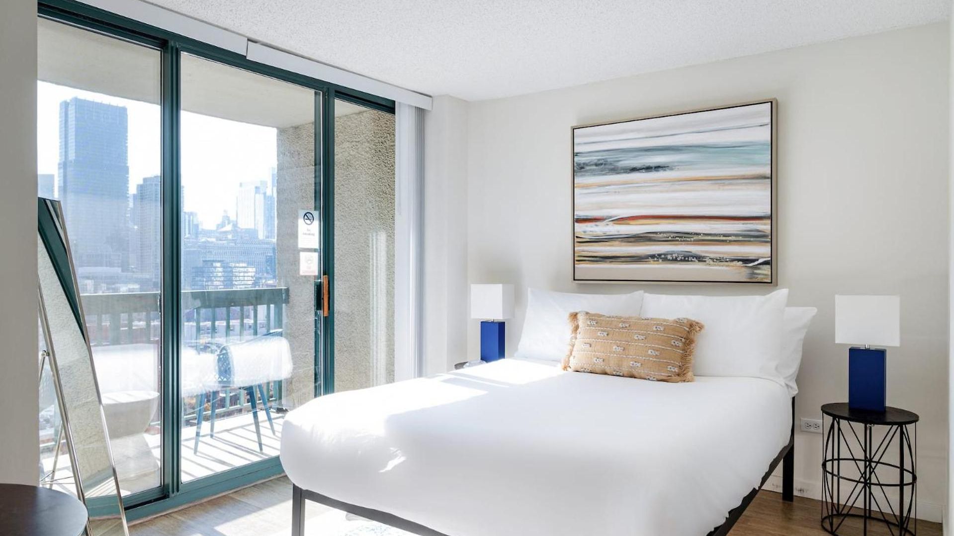 Aparthotel Kasa Magnificent Mile