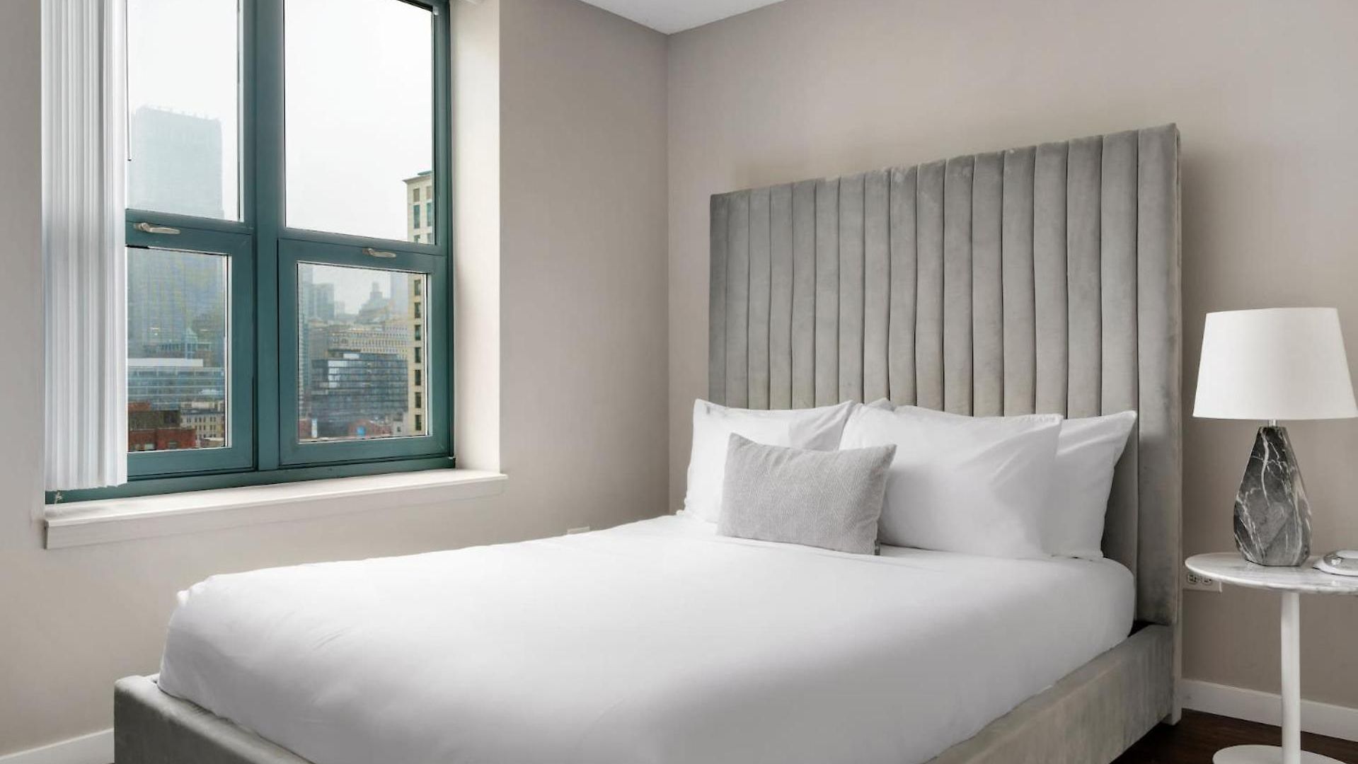 Aparthotel Kasa Magnificent Mile 4*