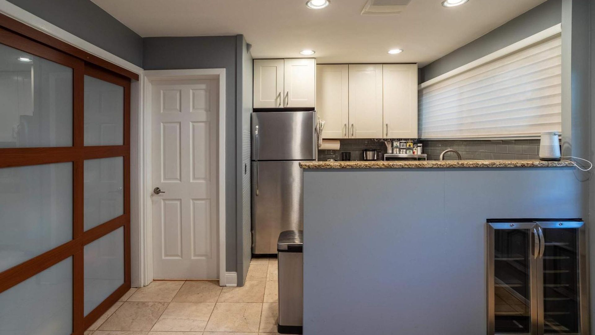 3-story Townhome Free Parking Private Patio Washer-dryer Holiday home Chicago