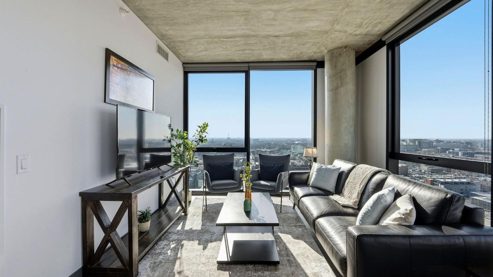 2br Designer Loft Modern Luxe In Center Chicago