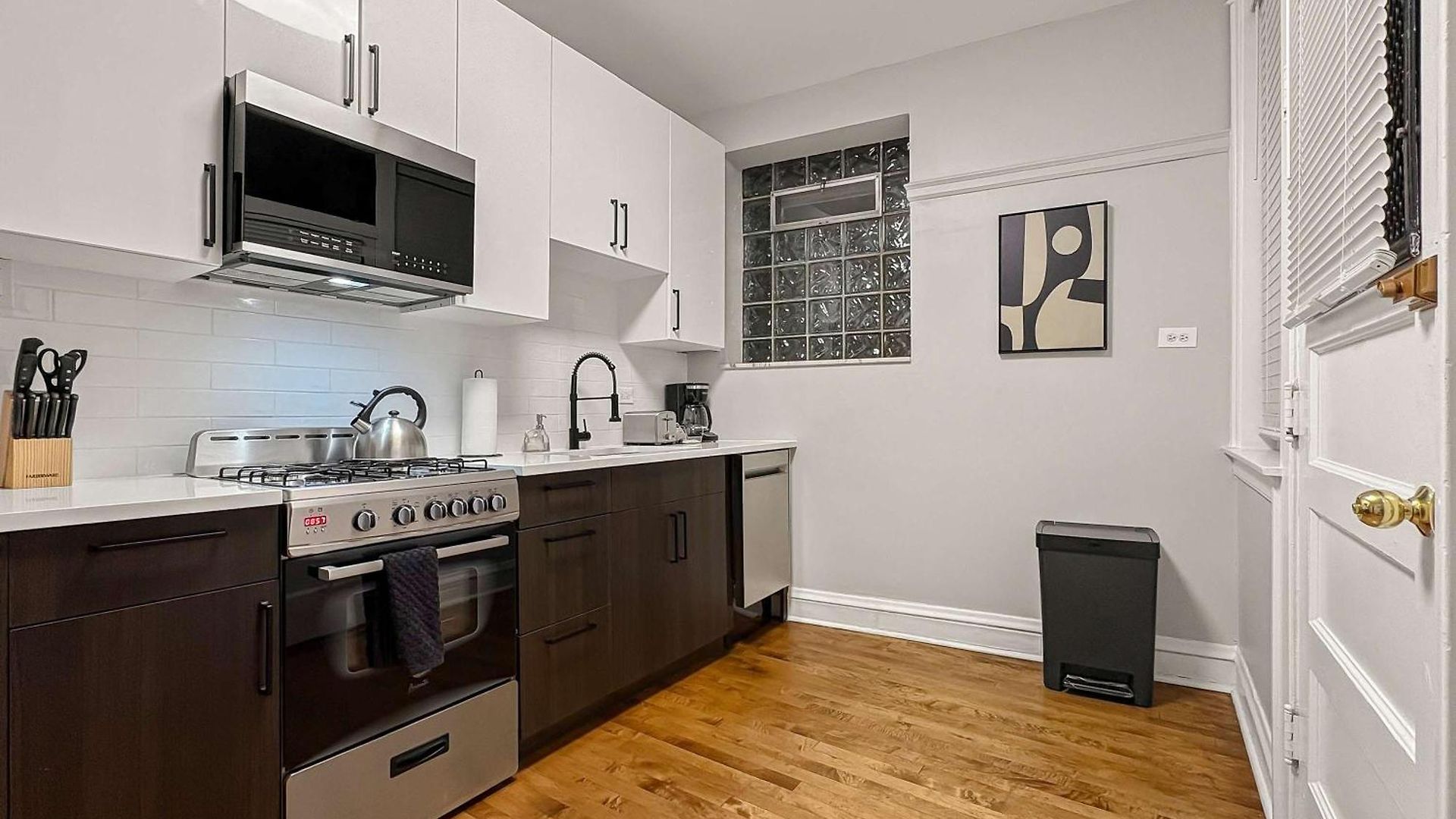 Spacious 4br Retreat - Chase E1 Apartment *