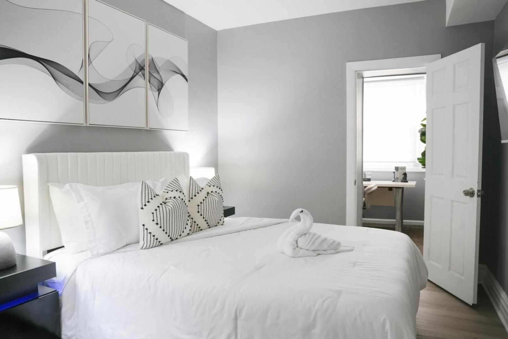 2br W/ Workspace - Coffee Bar - Near Transit Apartment Chicago