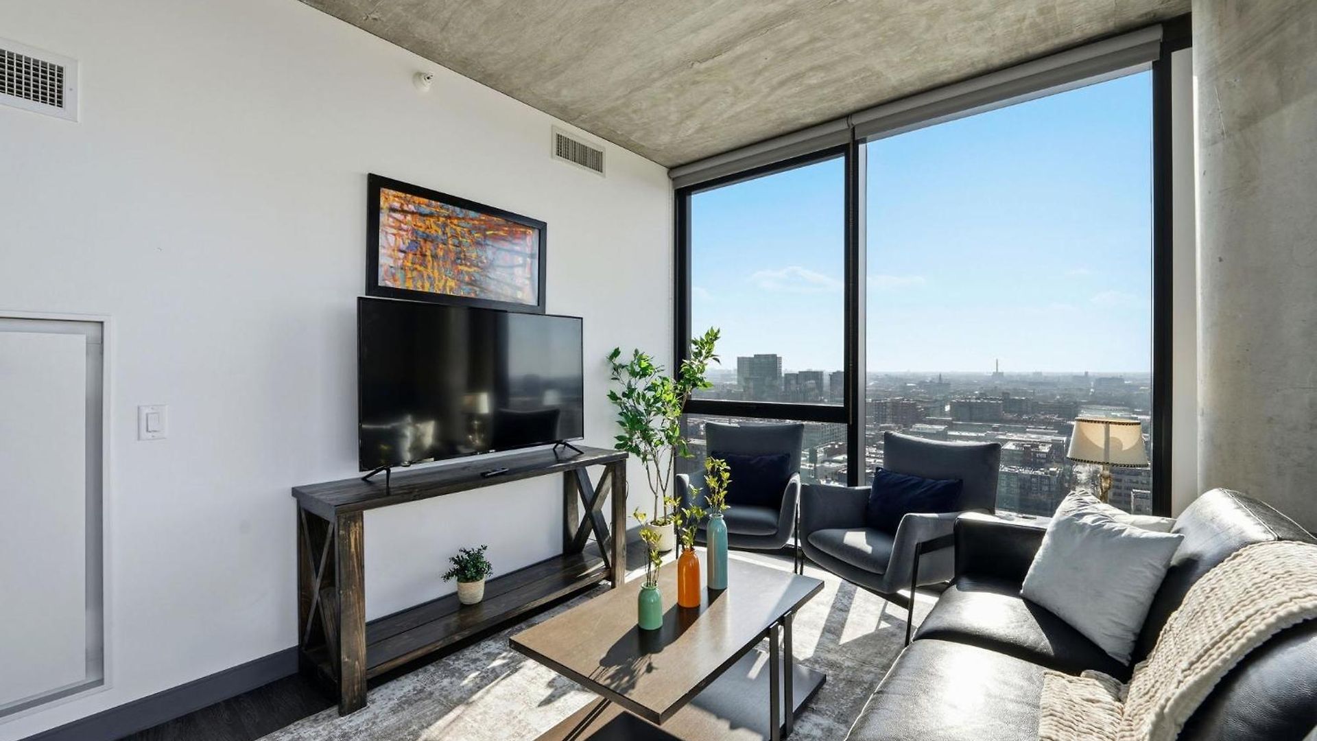 2br Designer Loft Modern Luxe In Center Apartment *