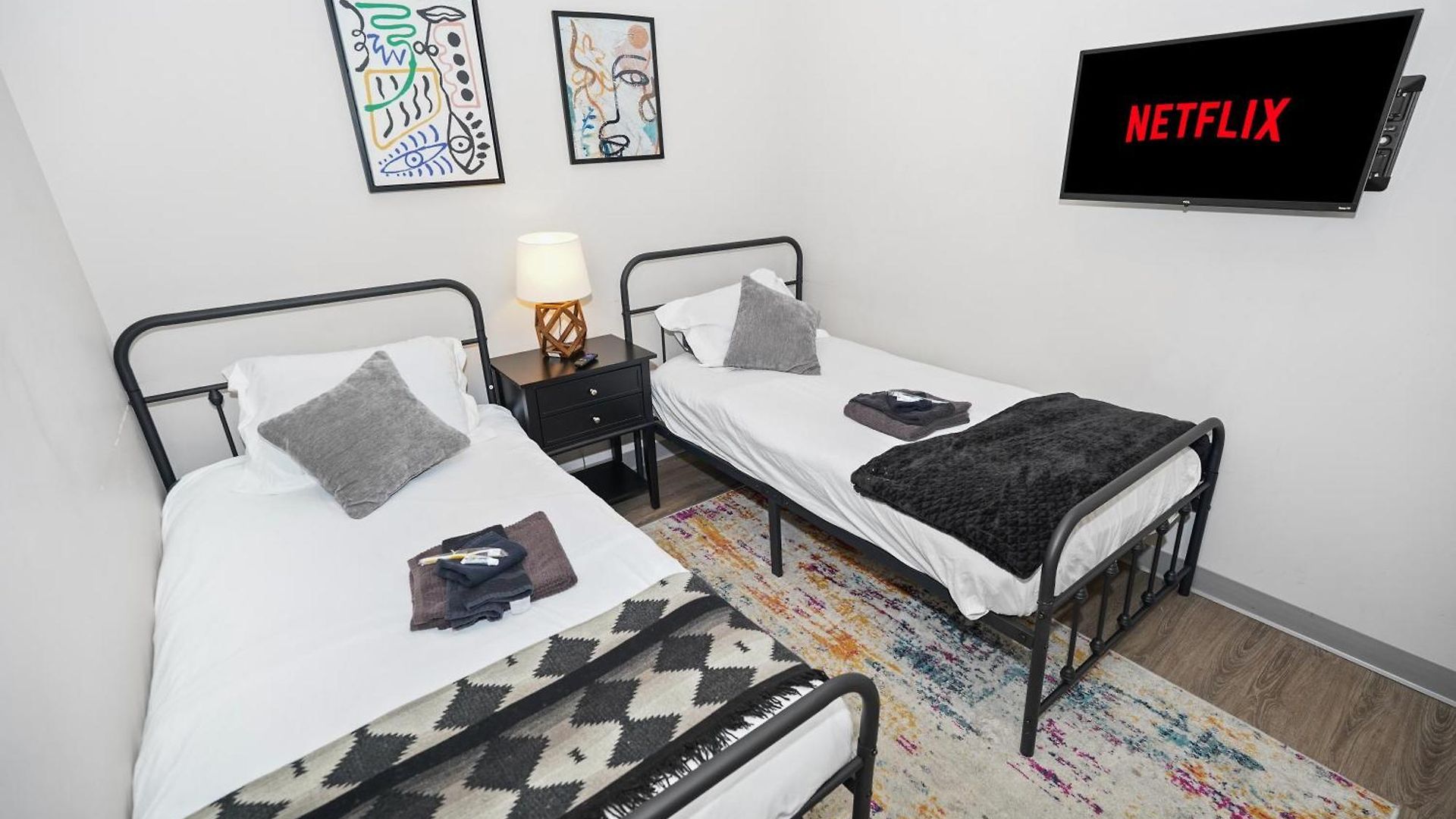 Mccormick Place 2br Oasis With Optional Parking, Patio, Gym For Up To 6 Guests Near Museum Campus, Grant Park & Soldier Field * Chicago
