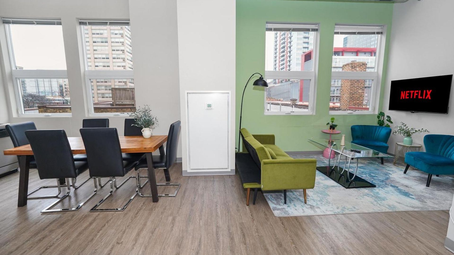 Mccormick Place 2br Oasis With Optional Parking, Patio, Gym For Up To 6 Guests Near Museum Campus, Grant Park & Soldier Field Apartment Chicago