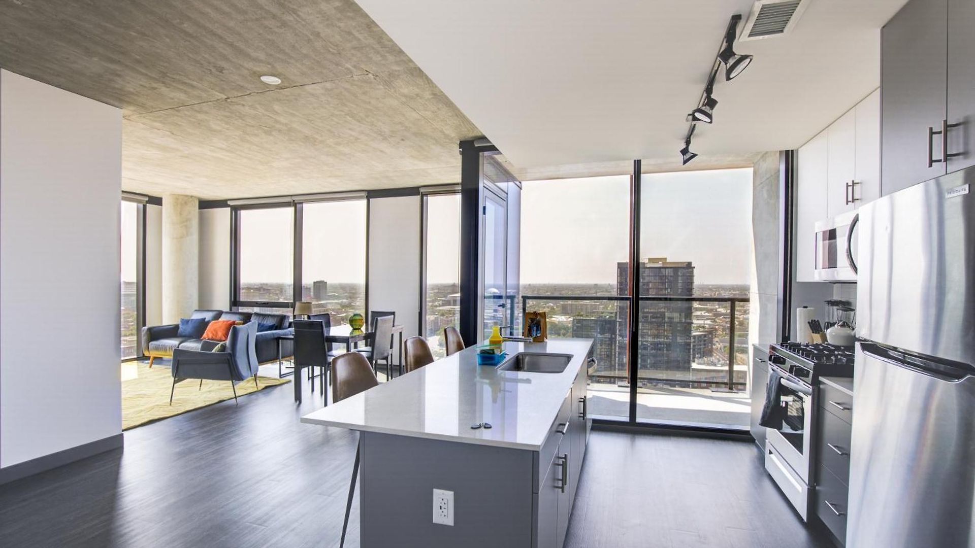 2br Designer Loft Modern Luxe In Center Apartment Chicago