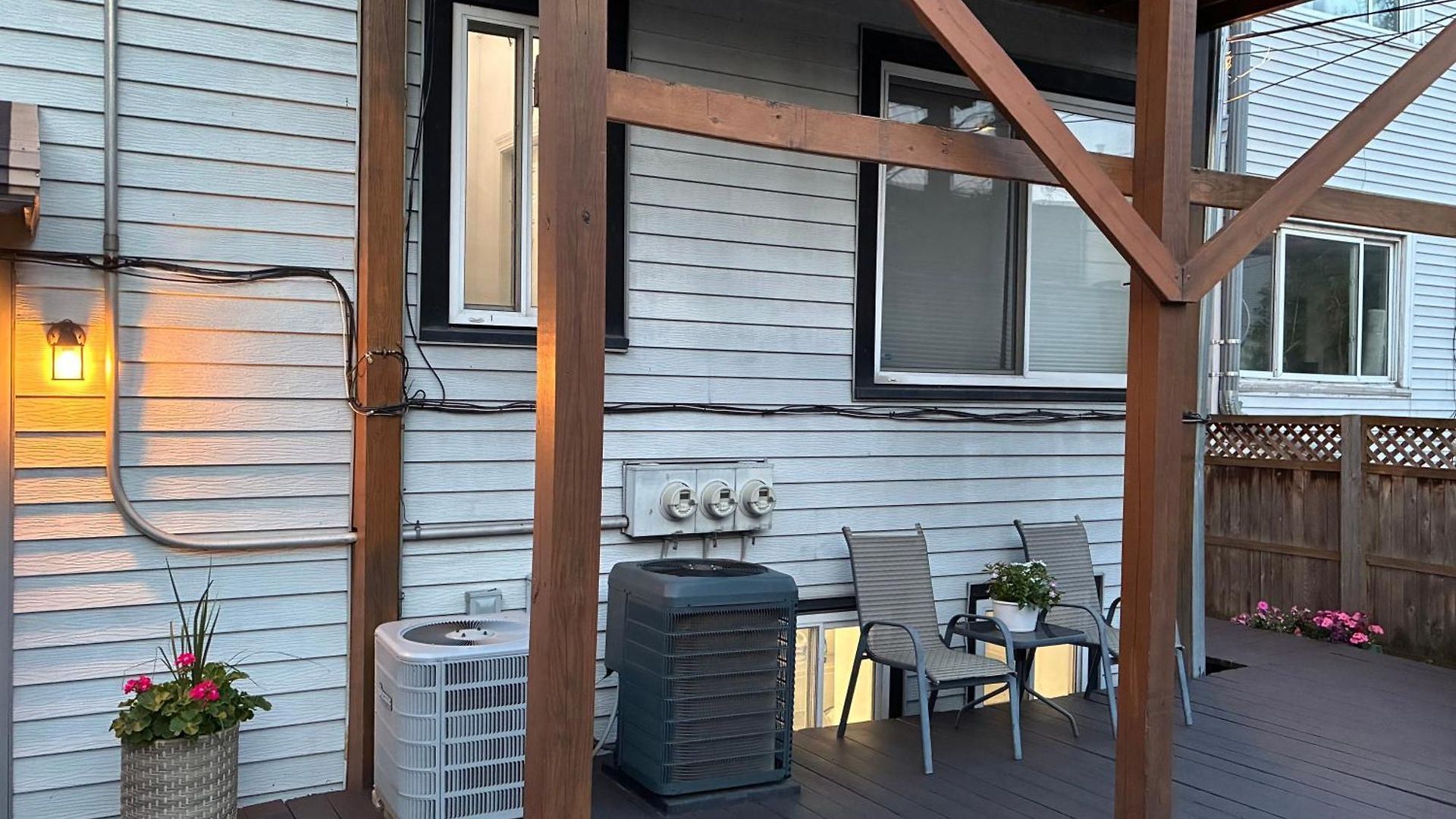The Wrigleyville Garden 200 Steps To Wrigley-2br * Chicago
