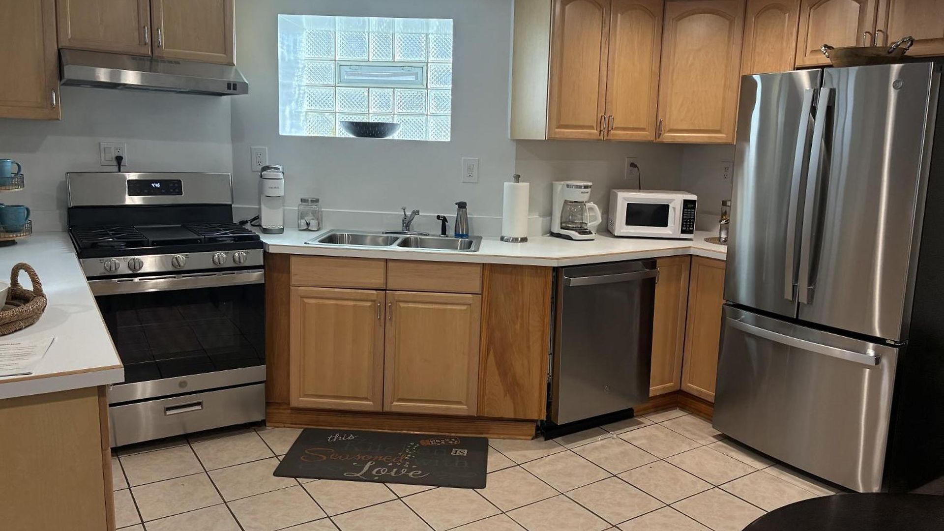 The Wrigleyville Garden 200 Steps To Wrigley-2br Apartment