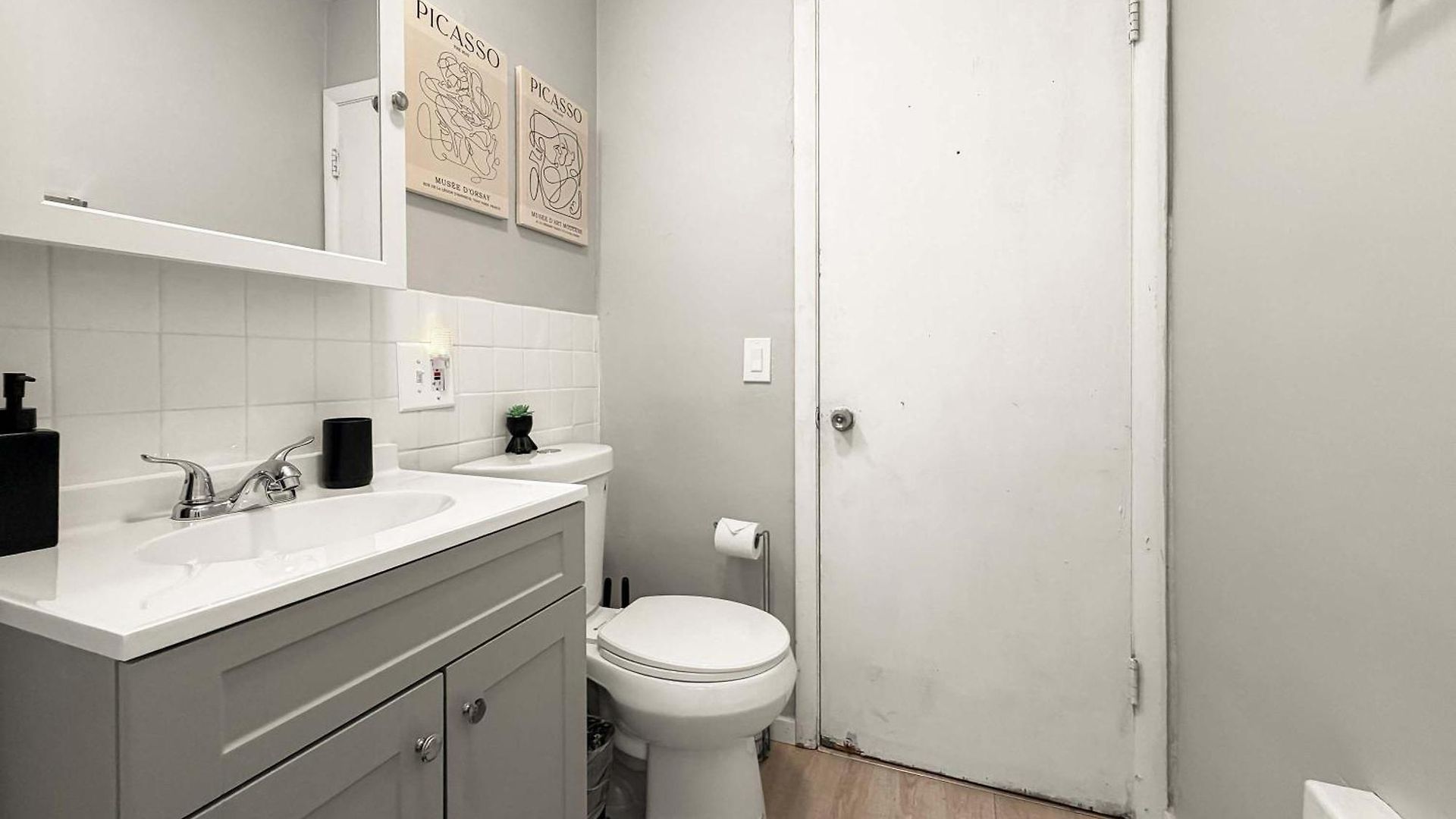 Cozy 1br Near Dining & Shops - Kimball C2