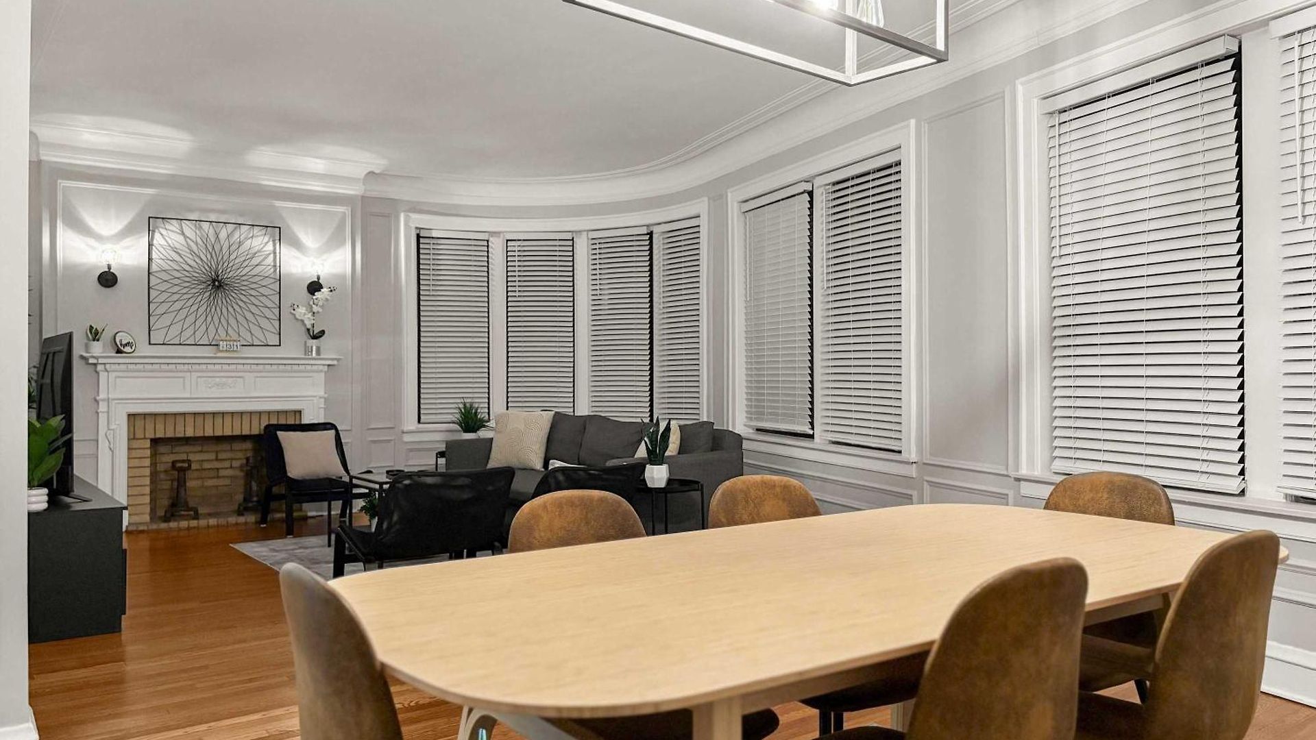 Spacious 4br Retreat - Chase E1 Chicago