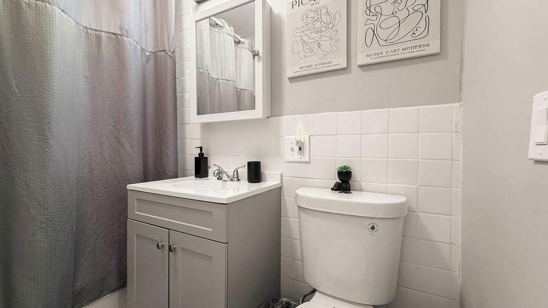 Cozy 1br Near Dining & Shops - Kimball C2 *