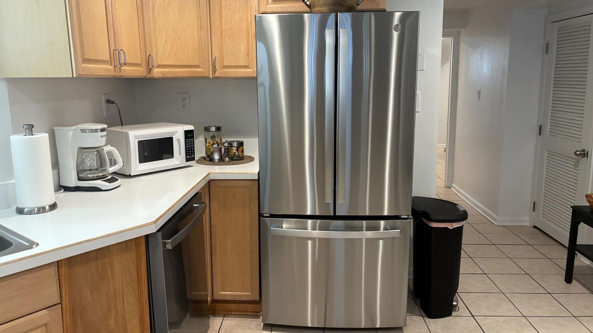 The Wrigleyville Deluxe -steps From Wrigley Sleeps 10 *