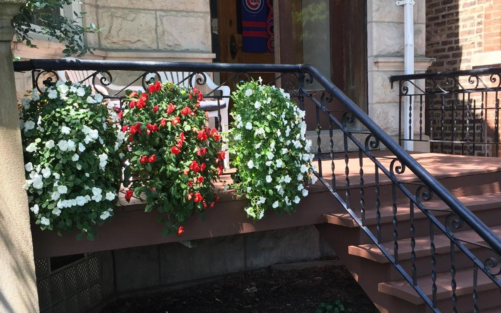 The Wrigleyville Vip-200 Steps From Wrigley Field Apartment Chicago