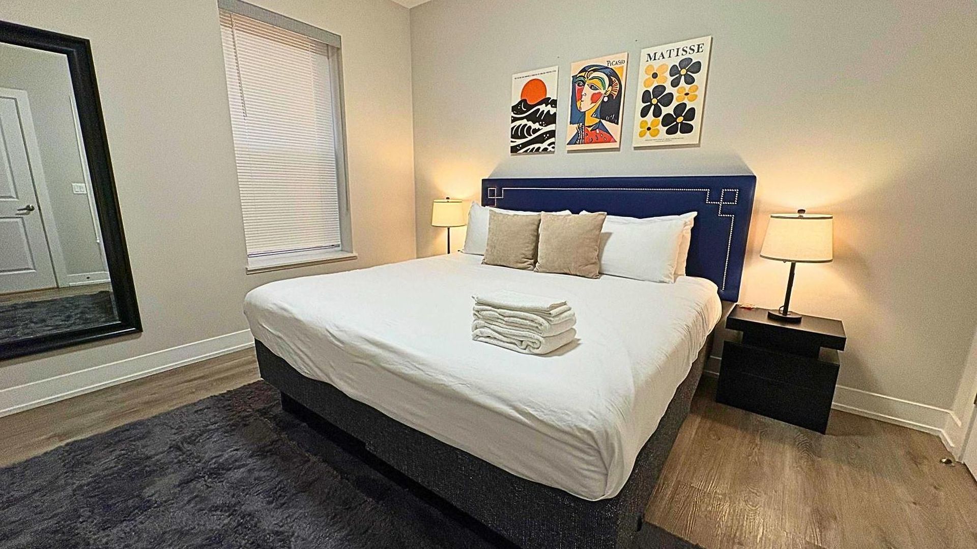 Apartment Sleek Style 3br Haven - Free Parking - Ashland 2n Chicago