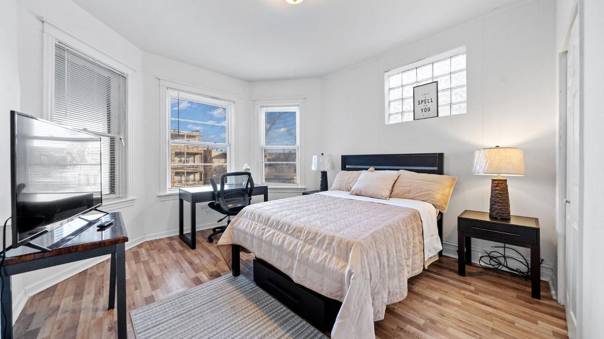 Cozy Woodlawn Retreat 1 * Chicago