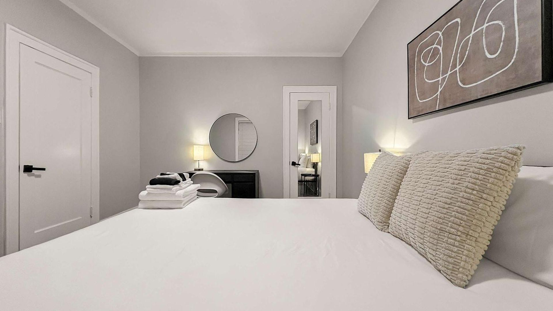 Spacious 4br Retreat - Chase E1 * Chicago