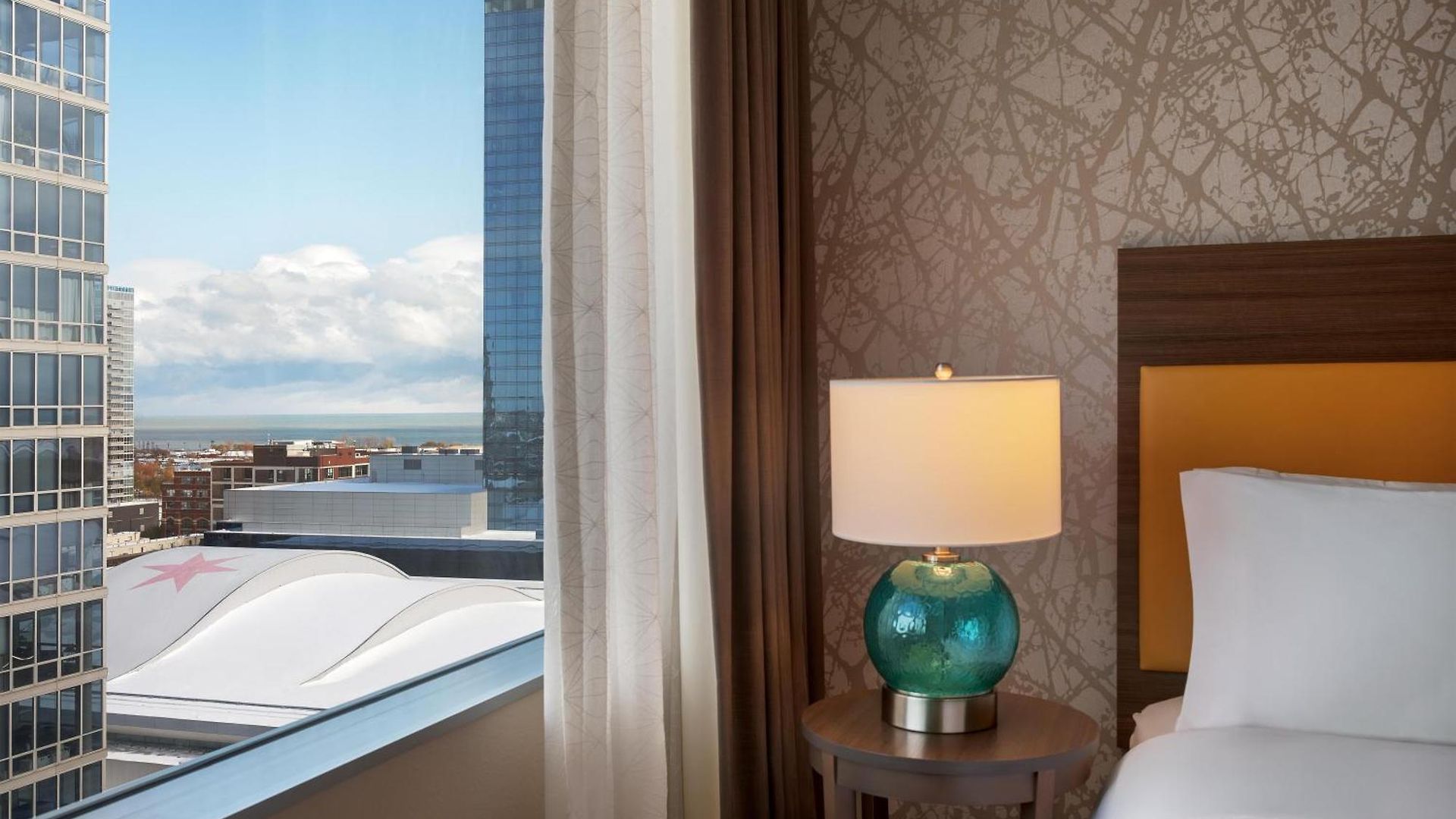 Home2 By Hilton Mccormick Place