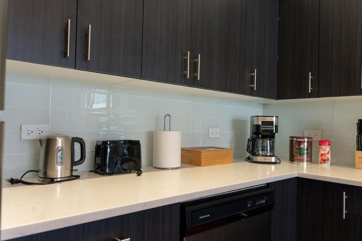 Apartment Mccormick Place 420 Friendly 3br In Downtown With Optional Parking Sleeps 8 Guests Near Soldier Field, Grant Park And Lakefront Trail