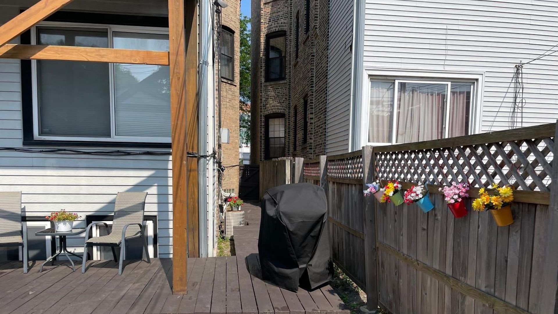 Apartment The Wrigleyville Deluxe -steps From Wrigley Sleeps 10 *