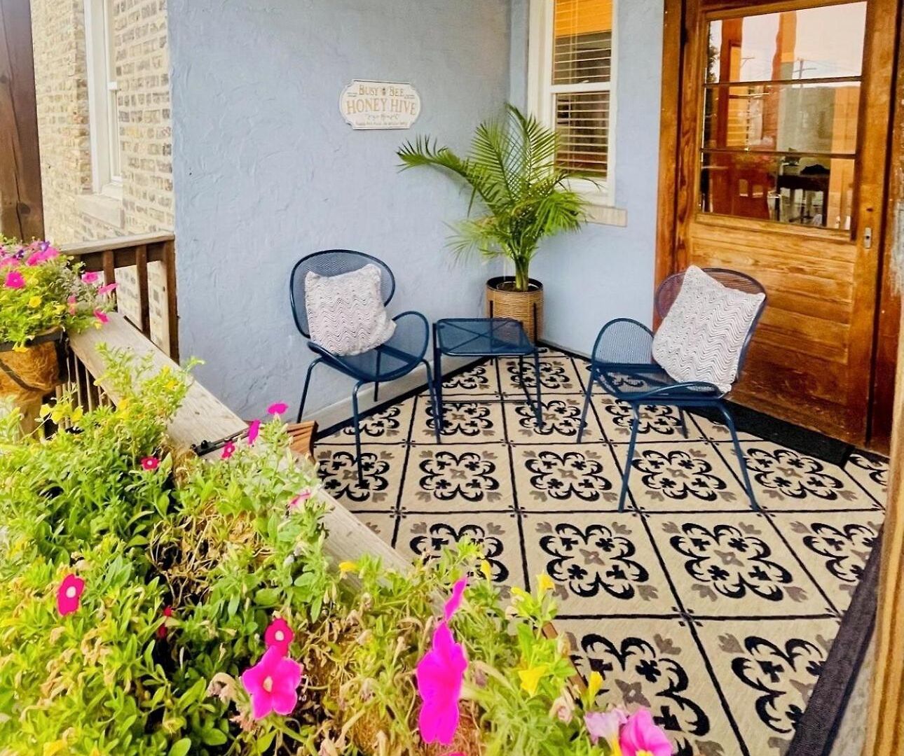 Beautiful 2bd 1ba * Chicago
