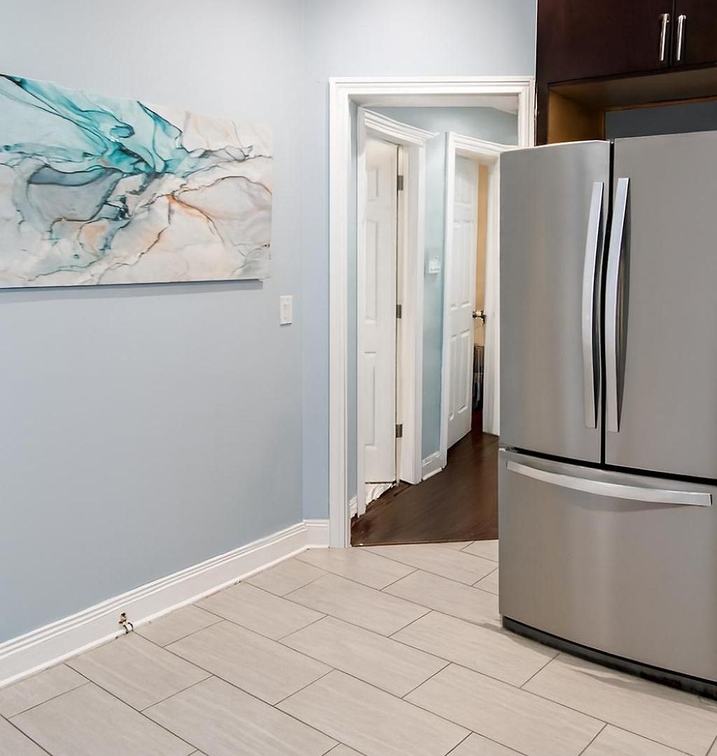 Apartment Prime Wrigley Spot Workspace Chicago