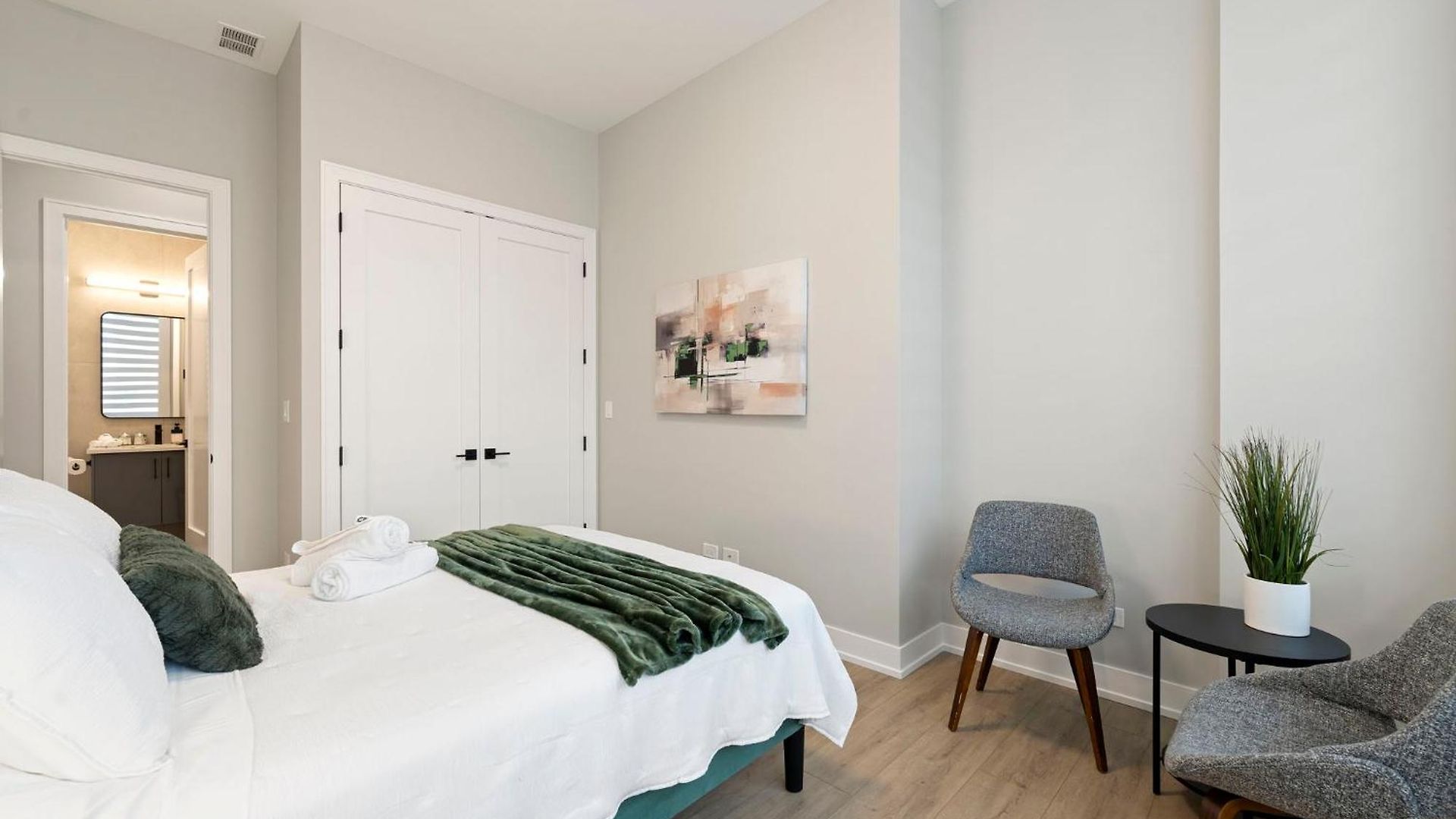 Brand New Building In The Medical District Apartment