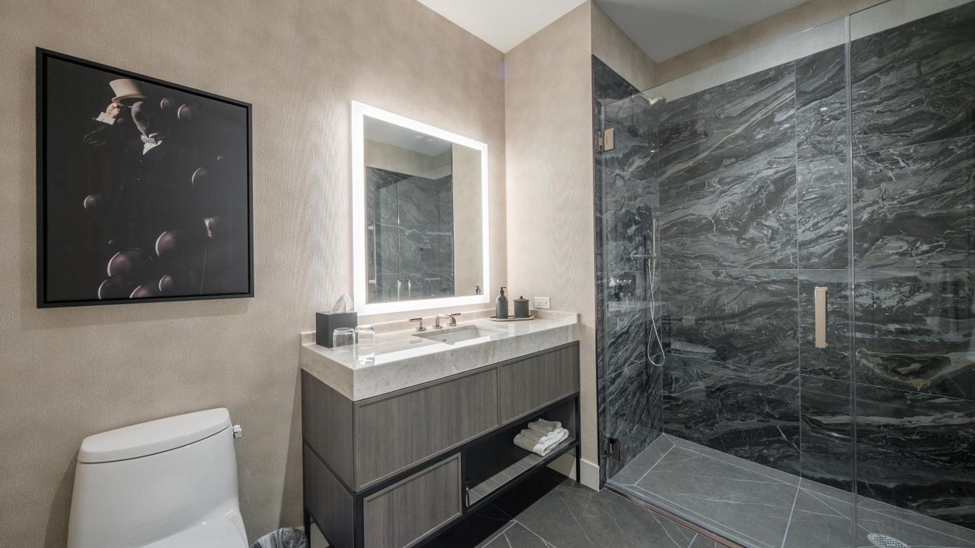 Hotel One 4*