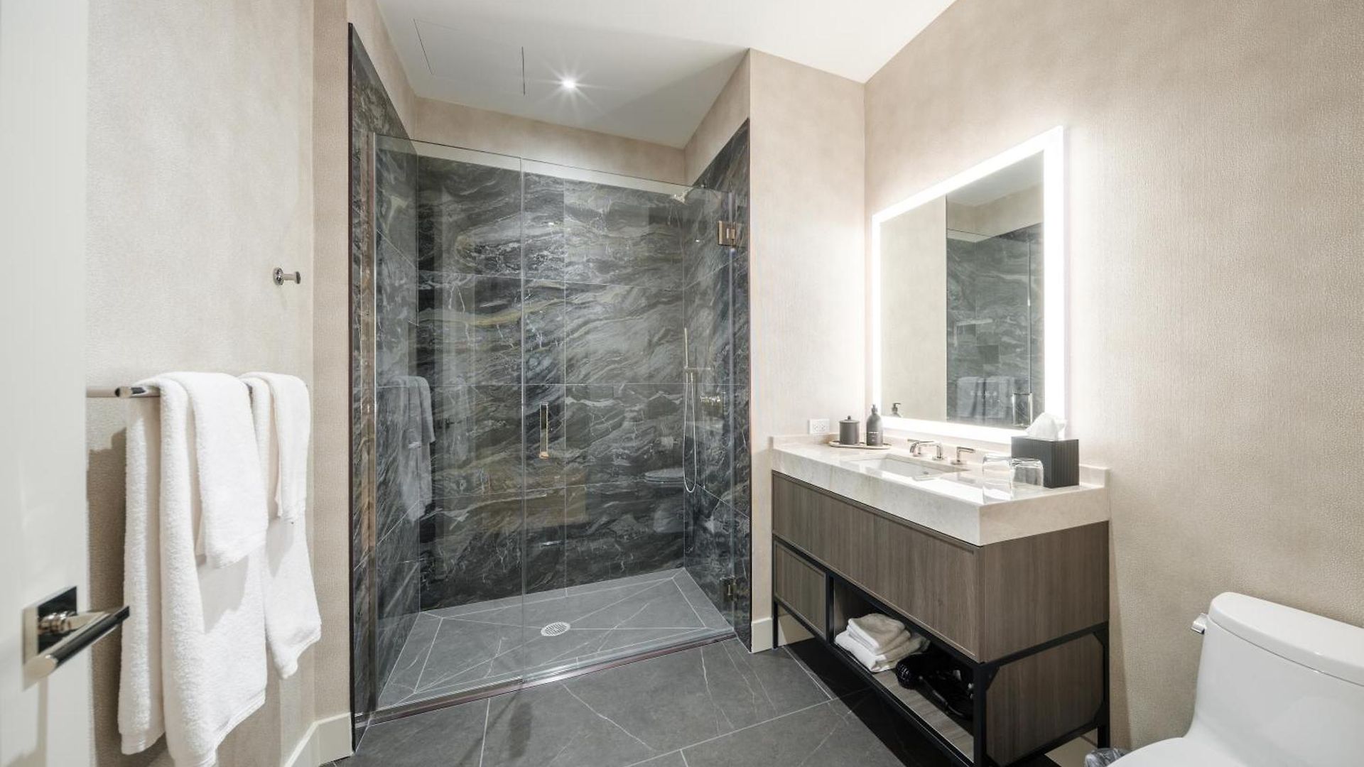 One Hotel 4*