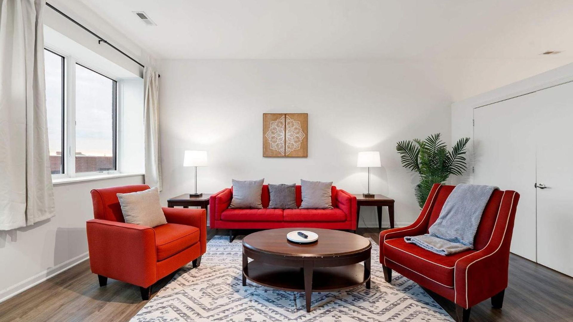 Spacious 3br Urban Getaway W Gym Chicago