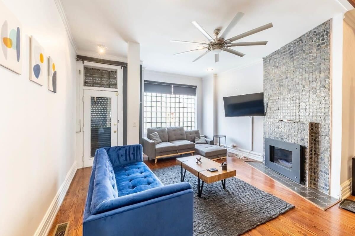 Modern 4 Bedroom Greystone Holiday home *