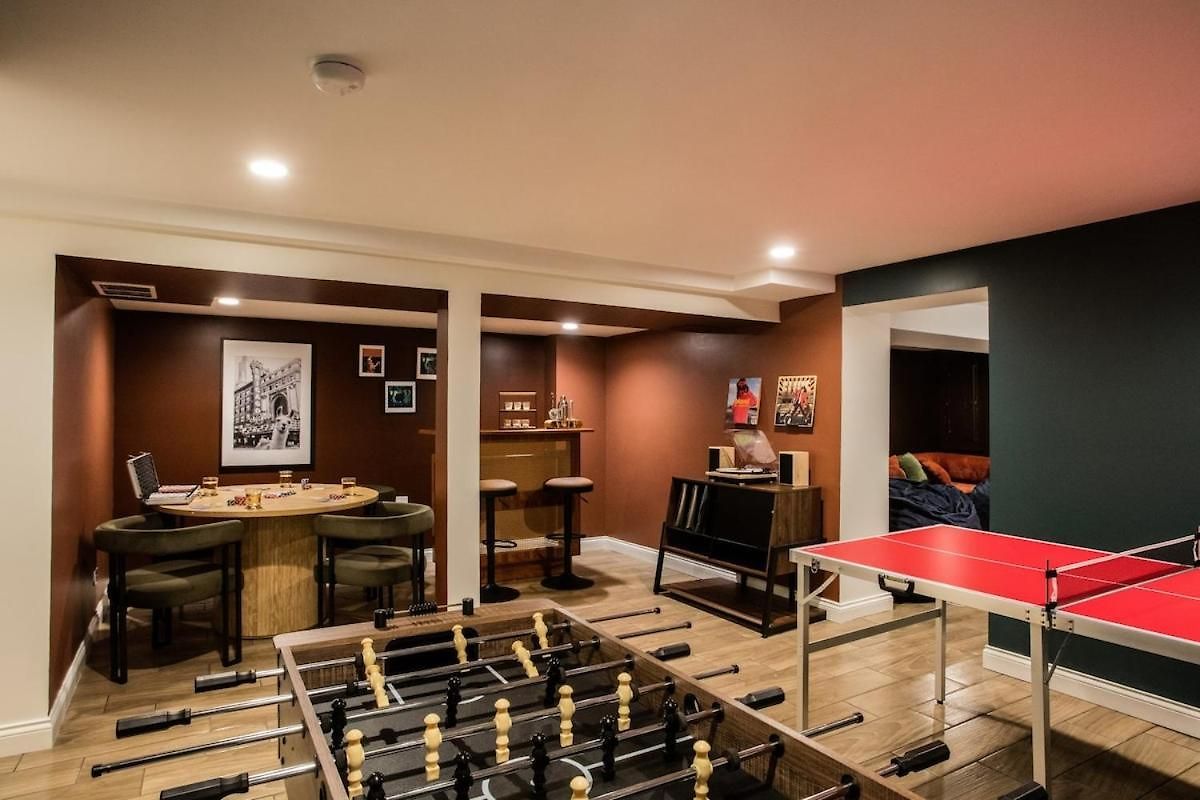 Holiday home The Retreat - Hot Tub, Theater, Game Room, Fire Pit, Bar, Sleeps 14 *