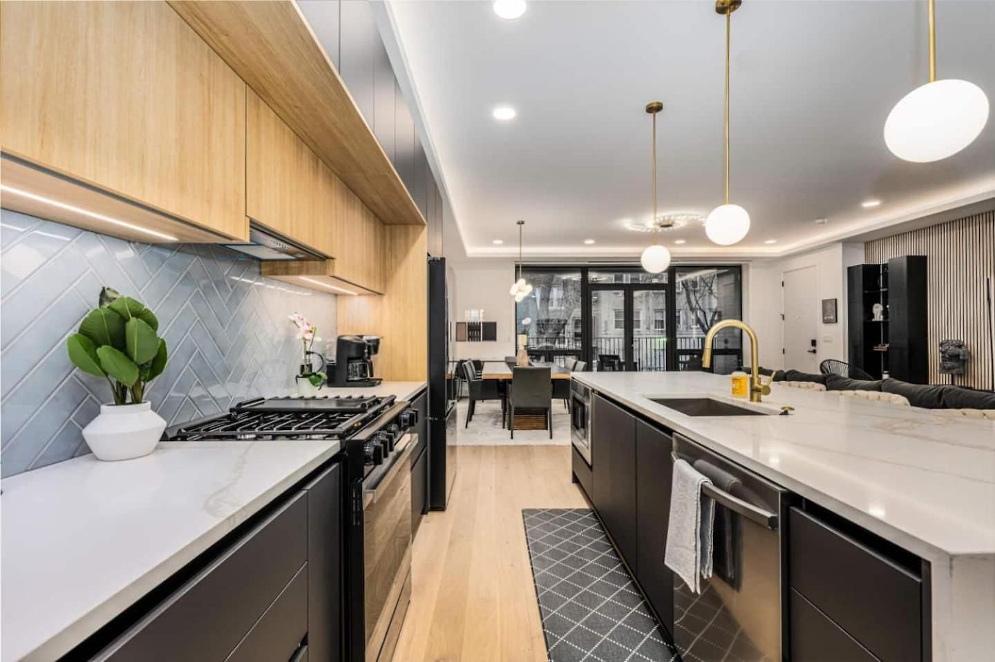 Holiday home Ultra Modern Luxury - New Construction 4 Bedrooms