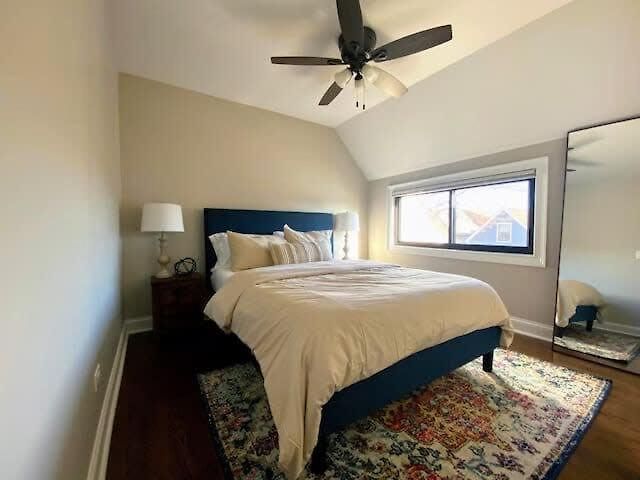 Modern 4 Bedroom In Lakeview